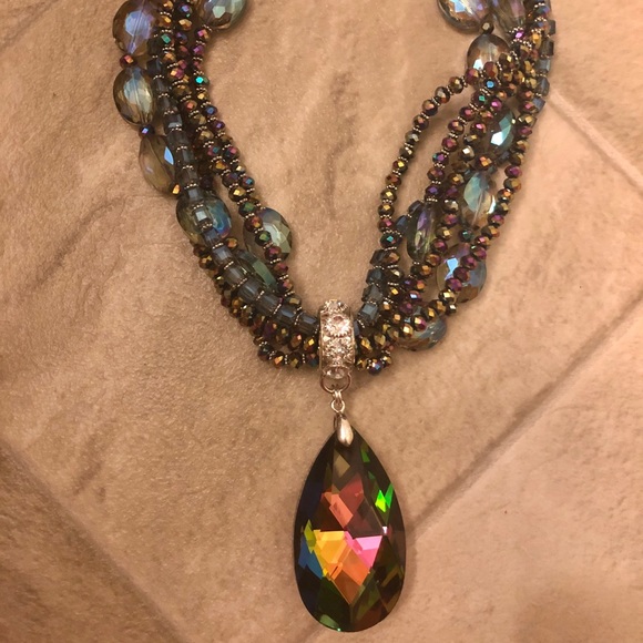 Rainbow Large Pendant Teardrop Necklace NWT - Picture 6 of 6